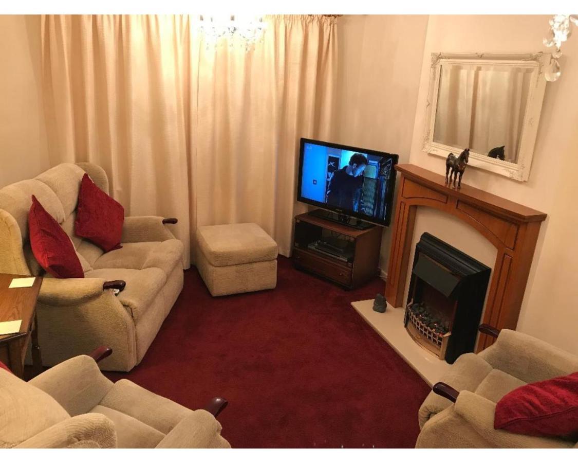 42 Beaumont Rise Rental - Worksop Exteriör bild