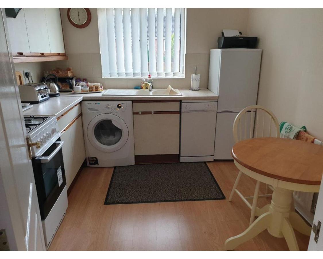 42 Beaumont Rise Rental - Worksop Exteriör bild